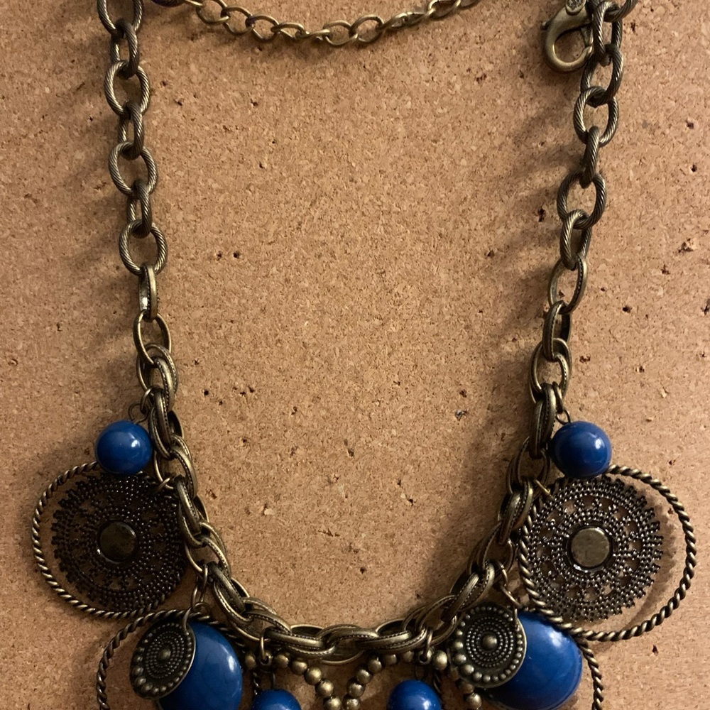 Elegant Blue and Gold Statement Necklace